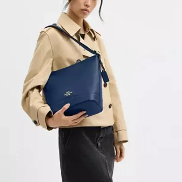 Coach Jude Duffle Bag NWT With Mystery Bonus Box - Picture 3 of 6